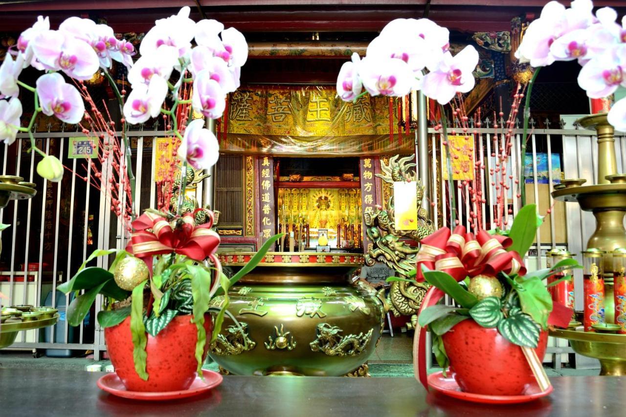Wholesome Hotel Taipei Esterno foto