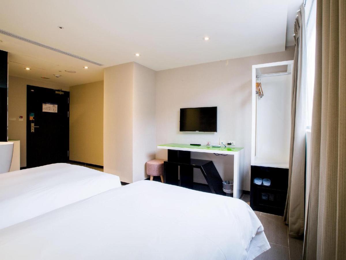Wholesome Hotel Taipei Esterno foto