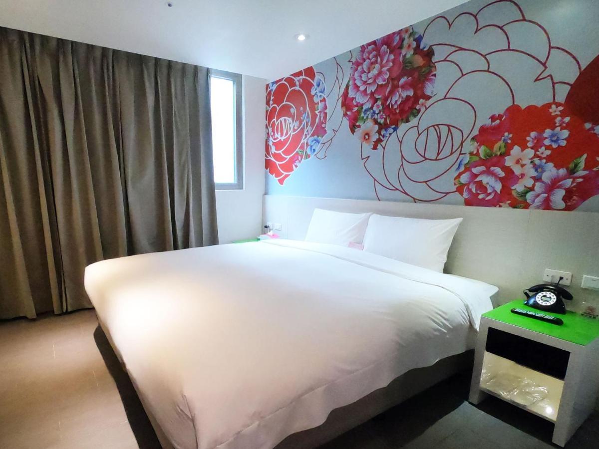Wholesome Hotel Taipei Esterno foto