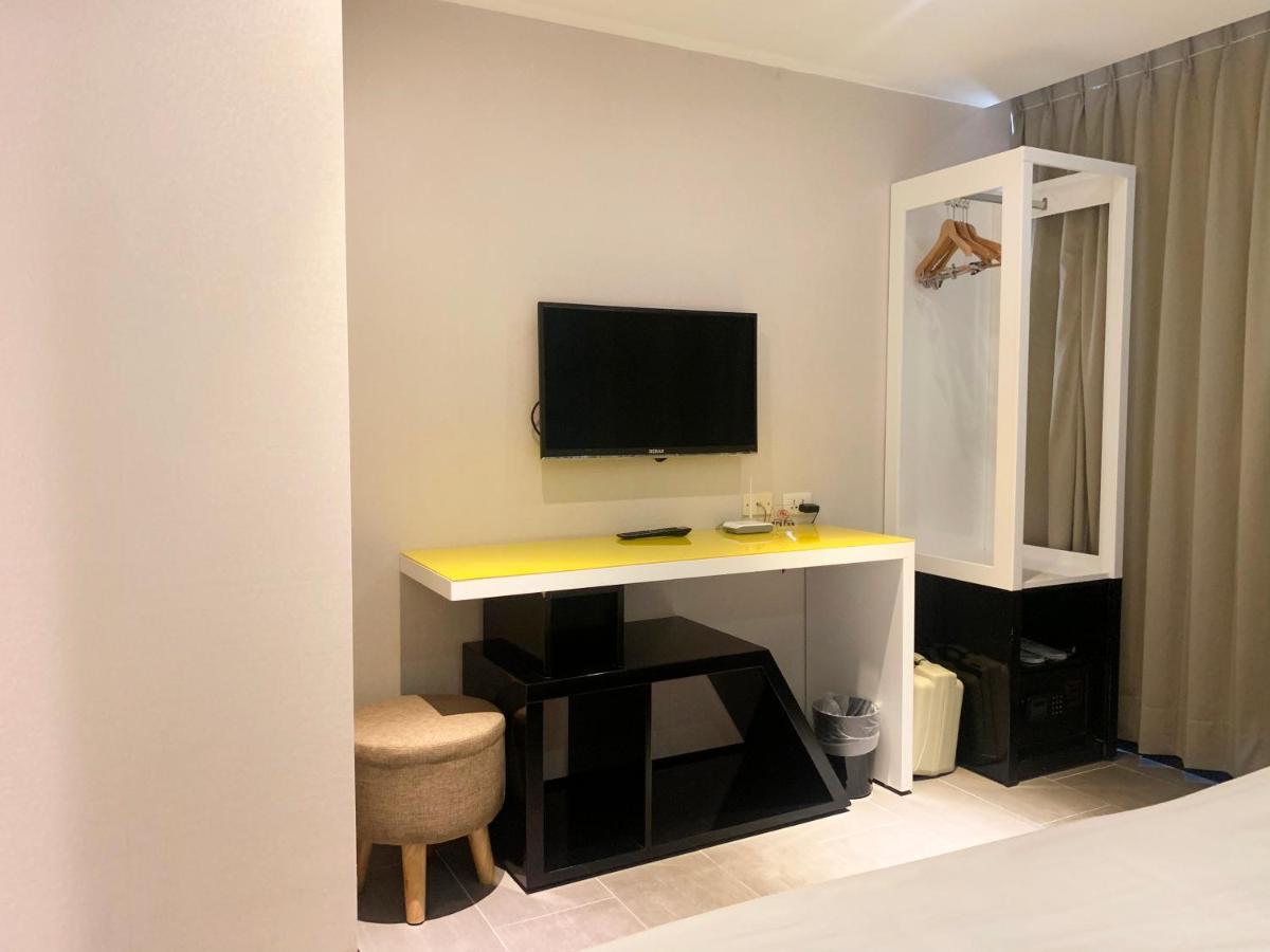 Wholesome Hotel Taipei Esterno foto