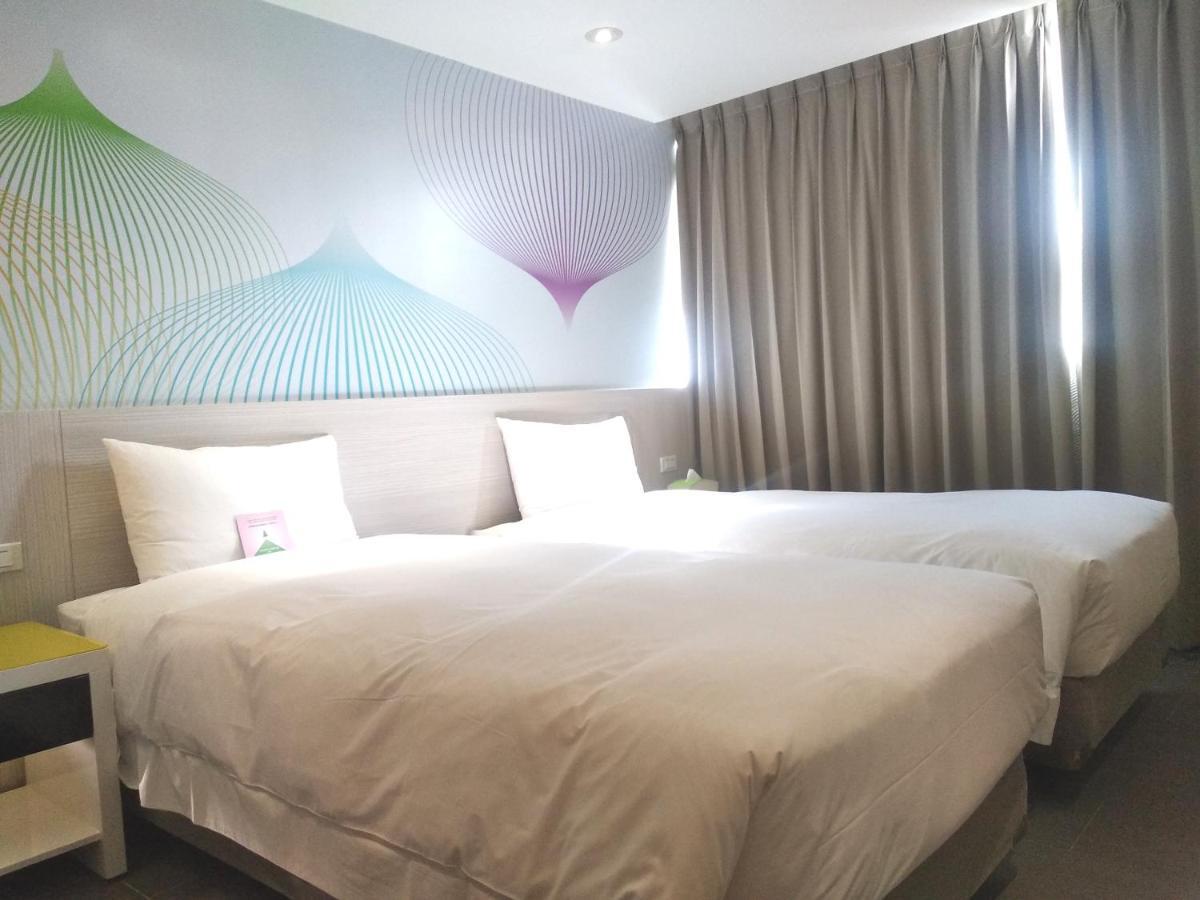 Wholesome Hotel Taipei Esterno foto