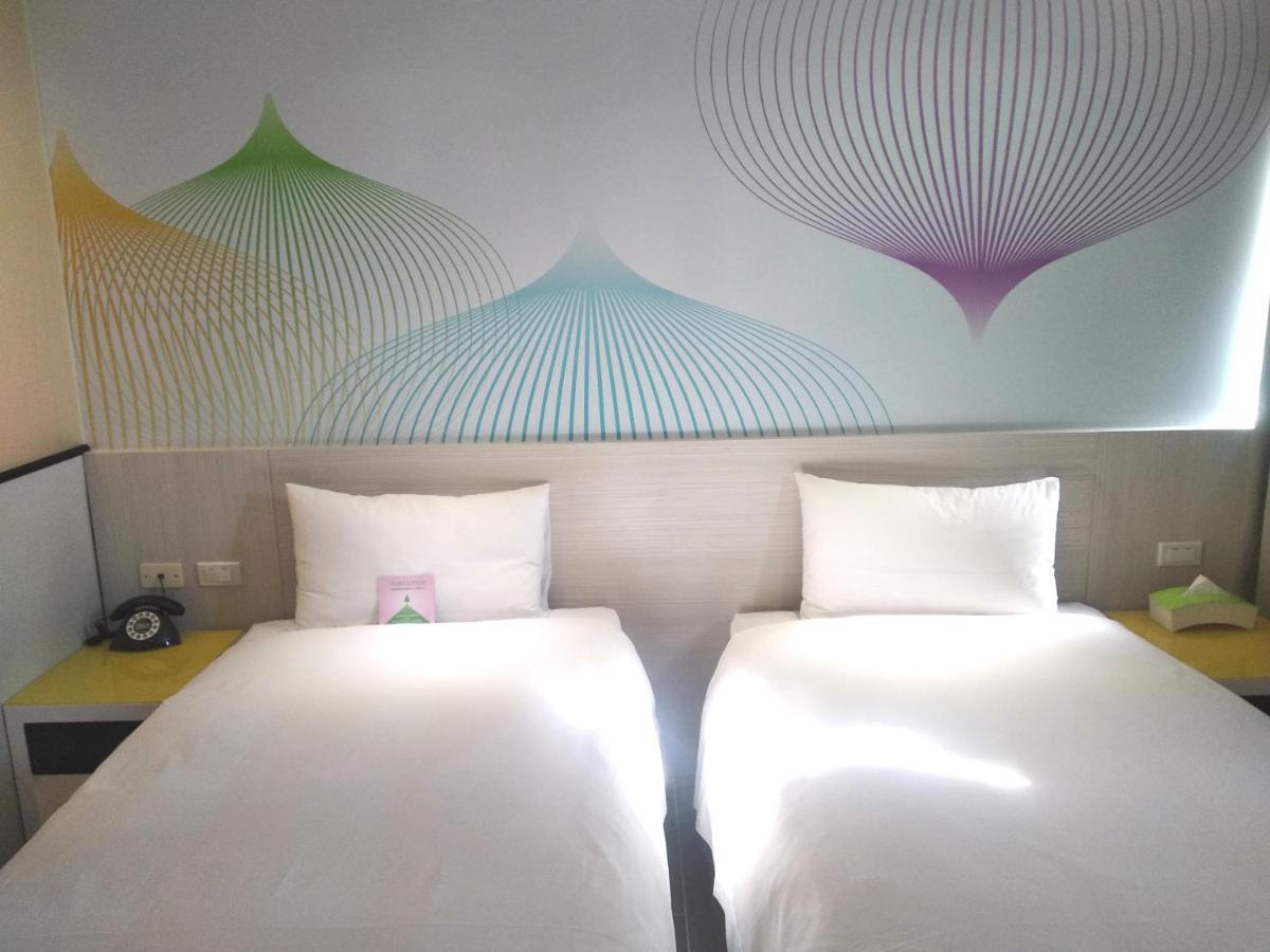 Wholesome Hotel Taipei Esterno foto